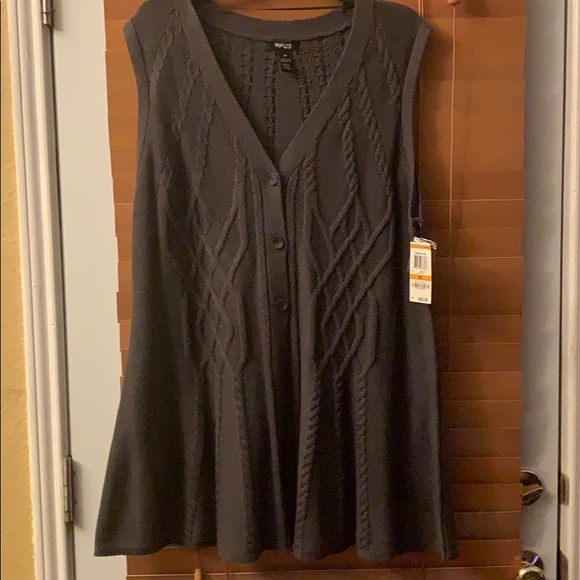 Sweater top - Picture 1 of 1
